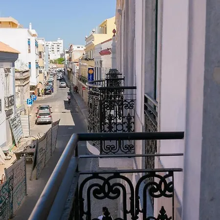 President Pais Faro
